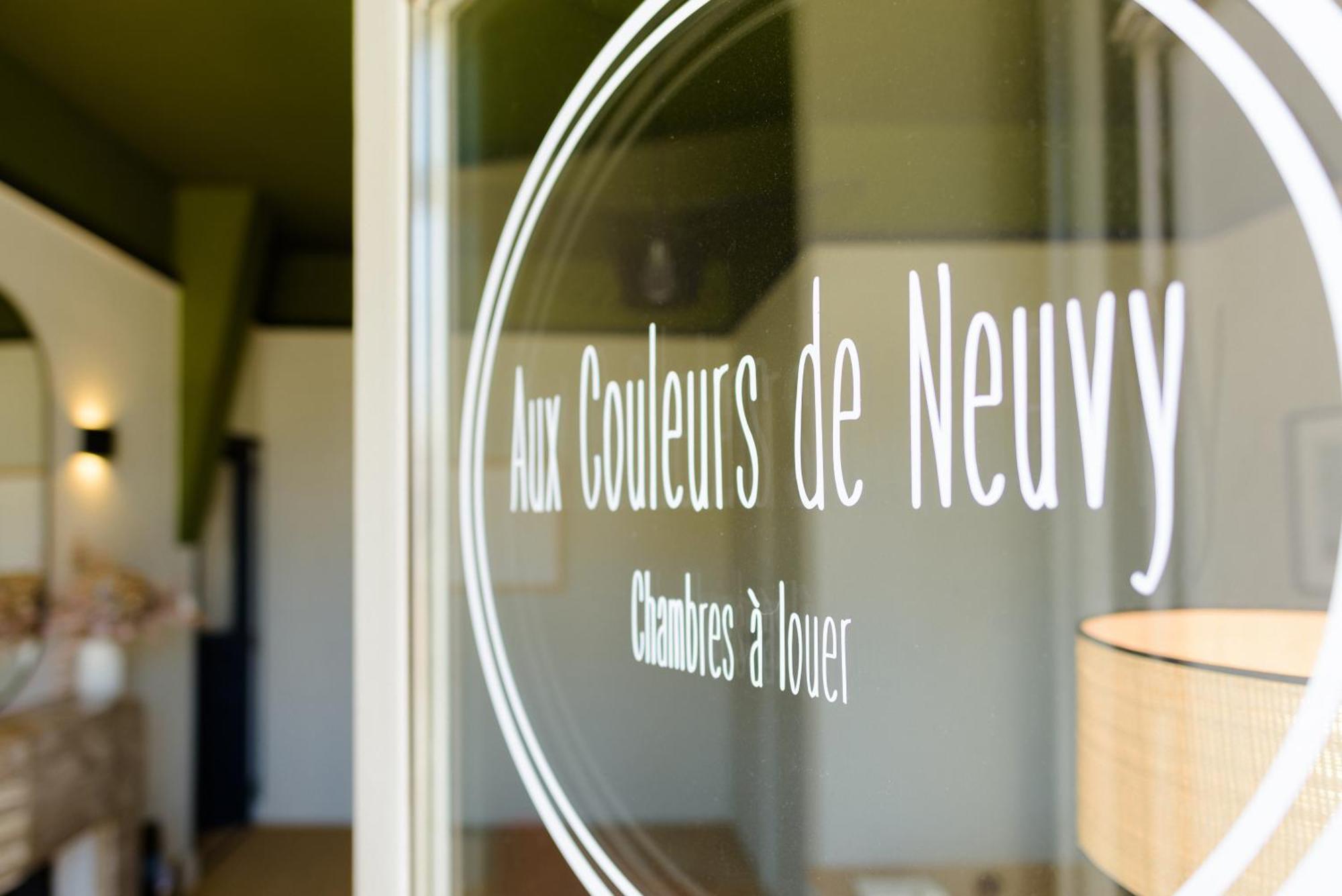 Hotel Aux Couleurs De Neuvy Exterior foto